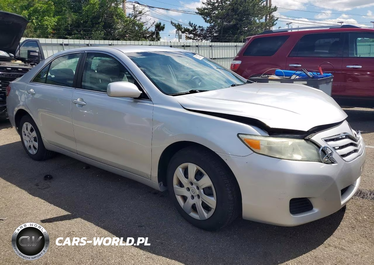 2010 Toyota Camry Le VIN:4T1BF3EK5AU052538 - 4