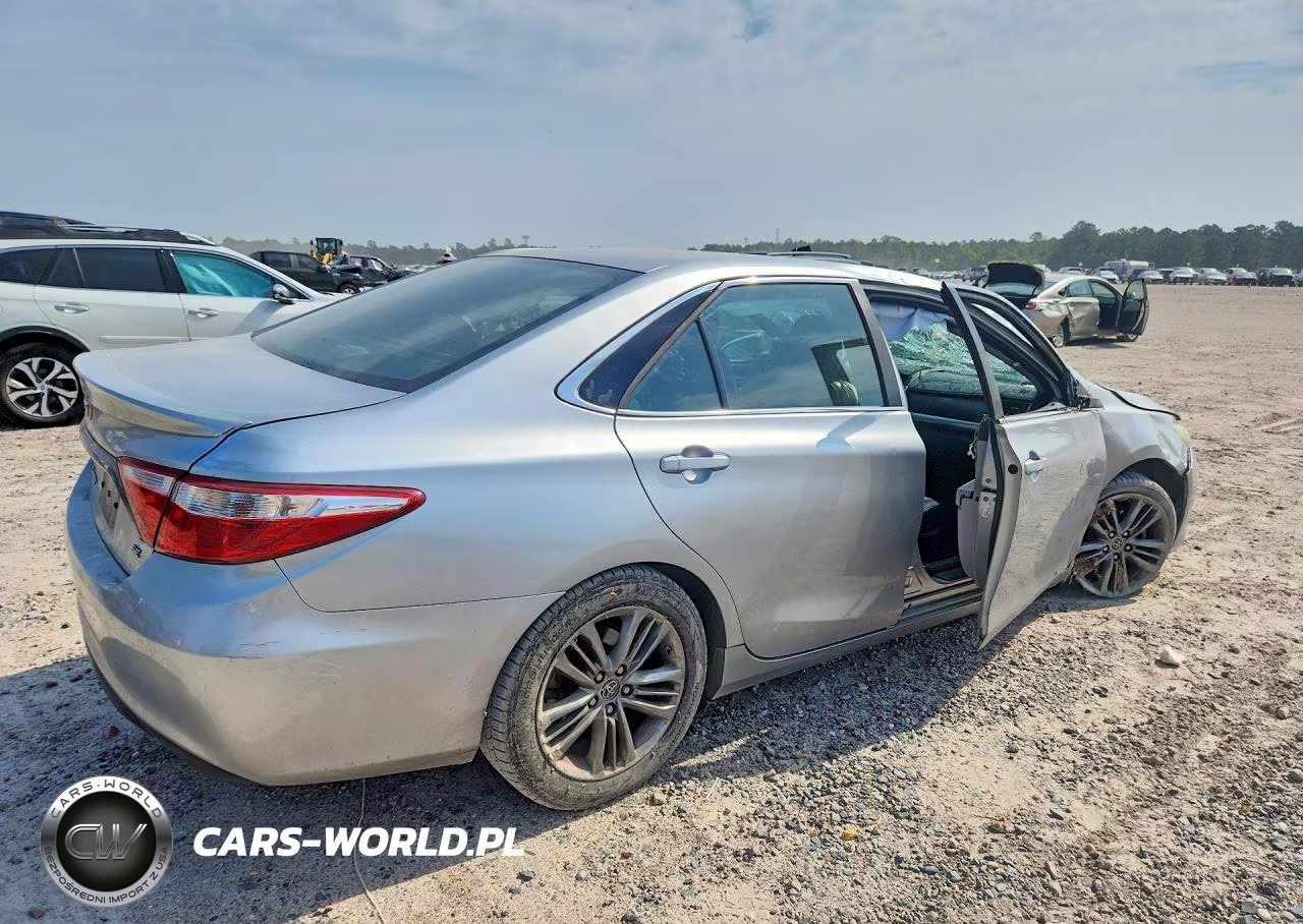 2016 Toyota Camry Se VIN:4T1BF1FK9GU154856 - 3
