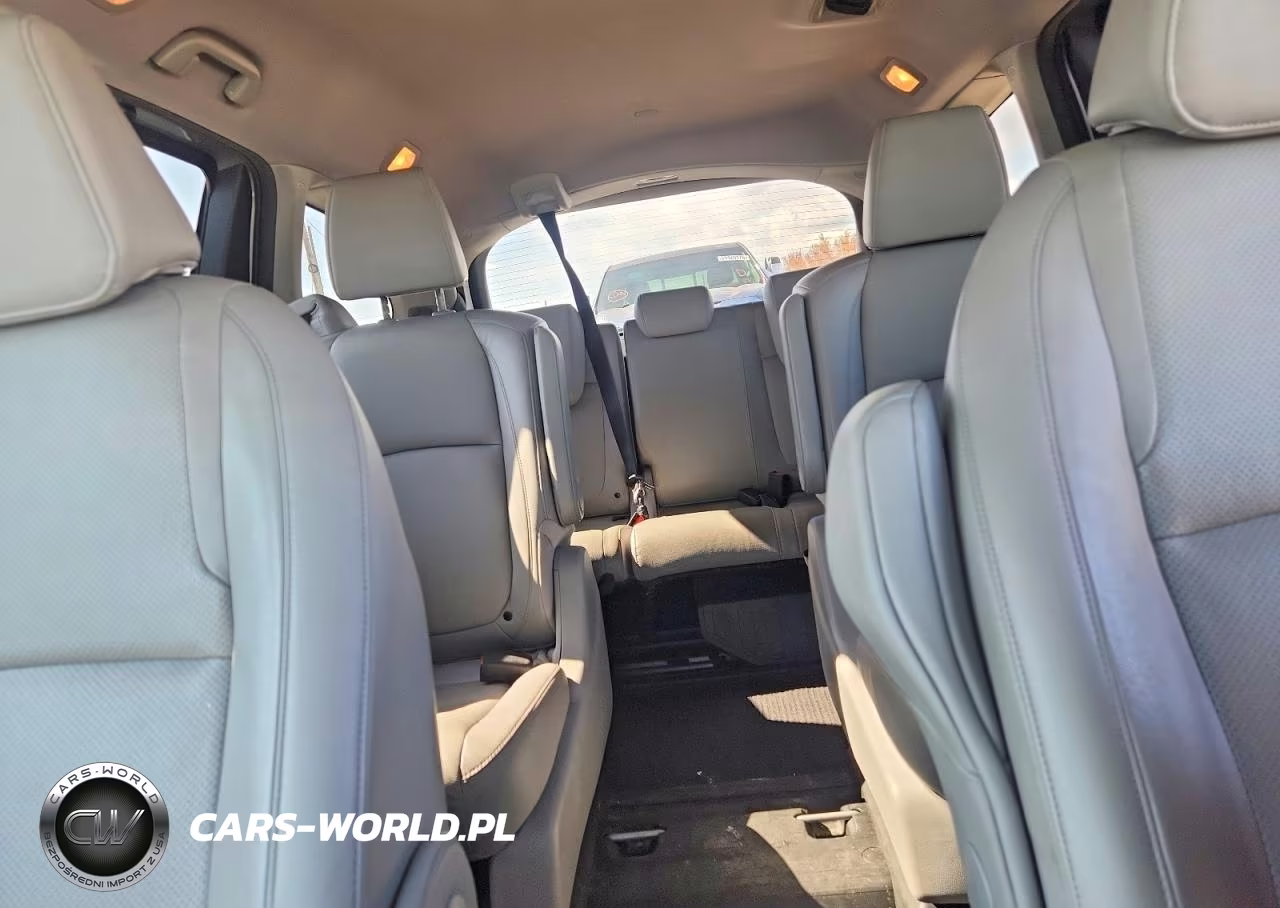 2018 Honda Odyssey Elite VIN:5FNRL6H97JB034170 - 10
