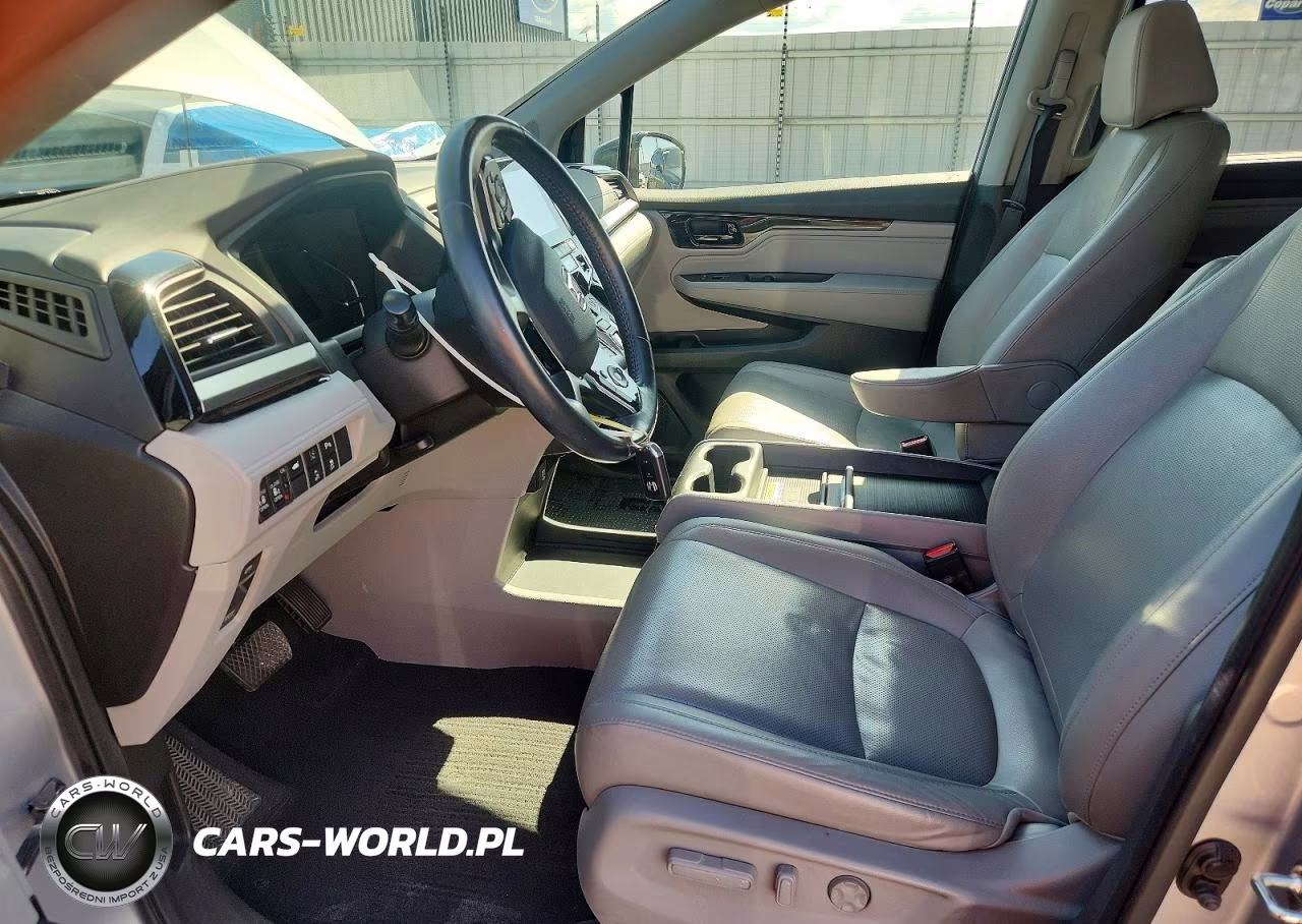 2018 Honda Odyssey Elite VIN:5FNRL6H97JB034170 - 7