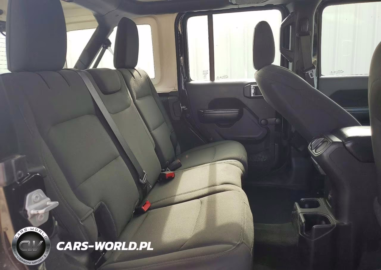 2020 Jeep Wrangler Unlimited Sport VIN:1C4HJXDGXLW171212 - 11