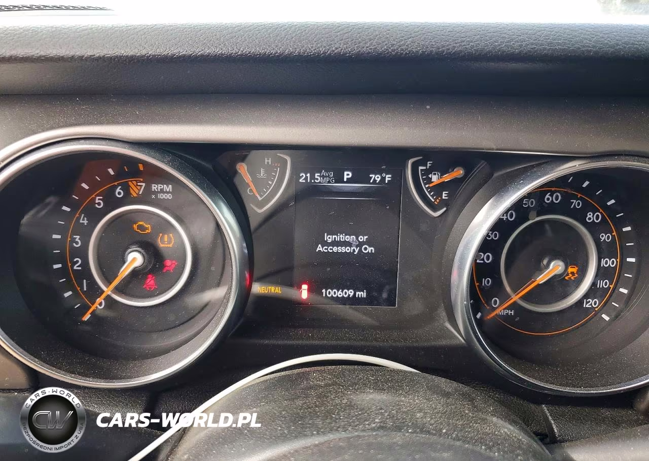 2020 Jeep Wrangler Unlimited Sport VIN:1C4HJXDGXLW171212 - 9