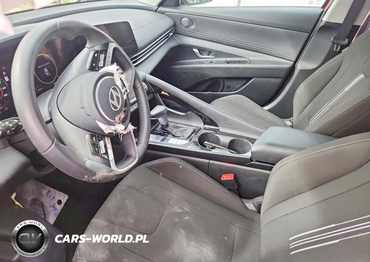 2025 Hyundai Elantra Sel VIN:KMHLS4DGXSU978468 - 7
