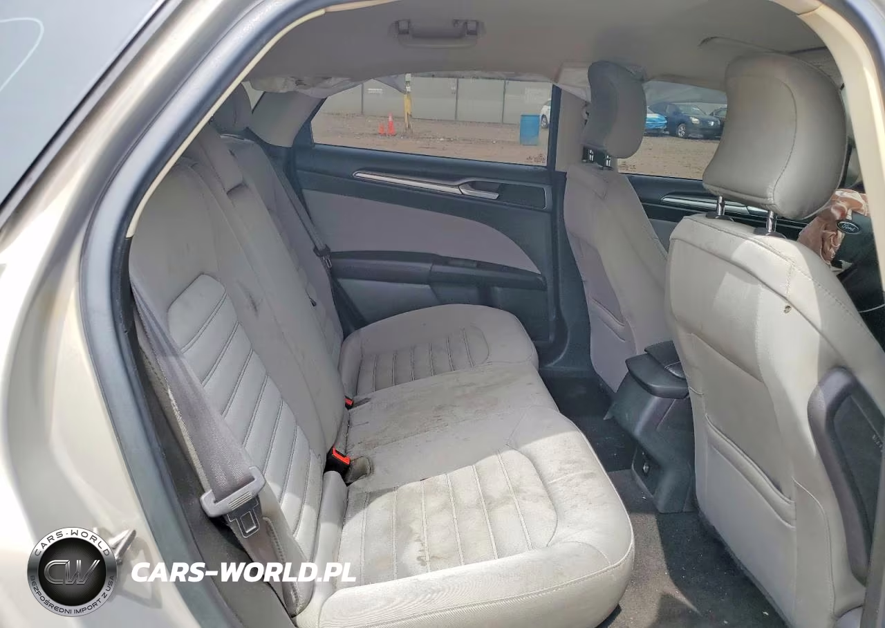 2015 Ford Fusion S VIN:3FA6P0G72FR188656 - 10