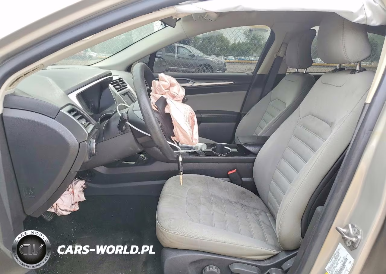 2015 Ford Fusion S VIN:3FA6P0G72FR188656 - 7