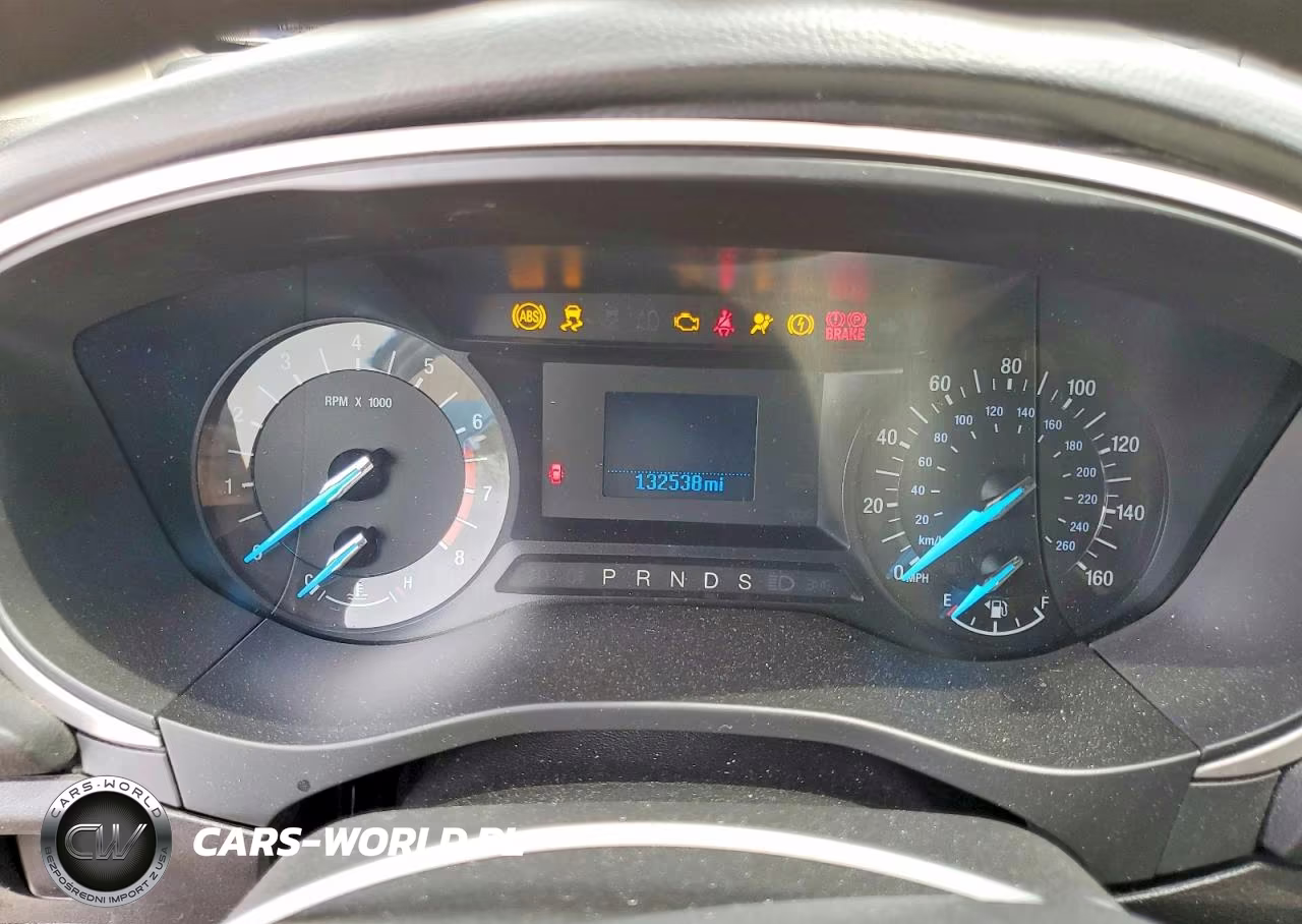 2015 Ford Fusion S VIN:3FA6P0G72FR188656 - 9