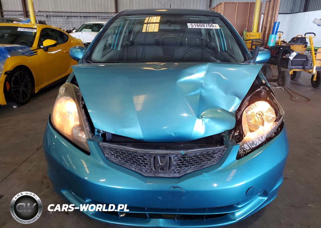 2012 Honda Fit VIN:JHMGE8H37CC010152 - 5