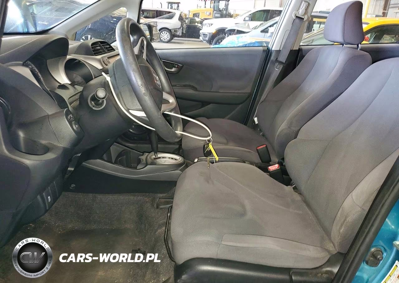 2012 Honda Fit VIN:JHMGE8H37CC010152 - 7