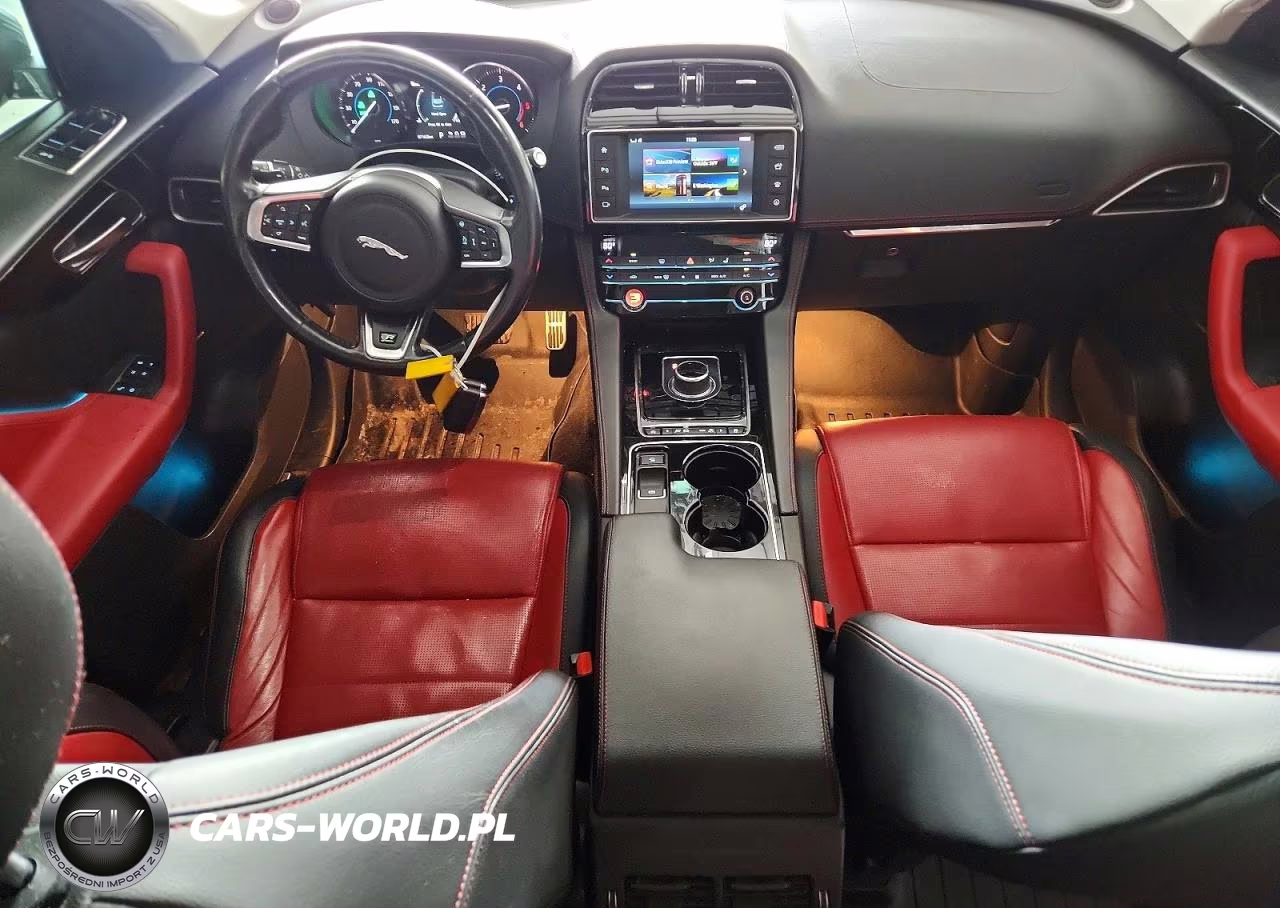 2017 Jaguar F-Pace R - Sport VIN:SADCL2BN3HA488654 - 8