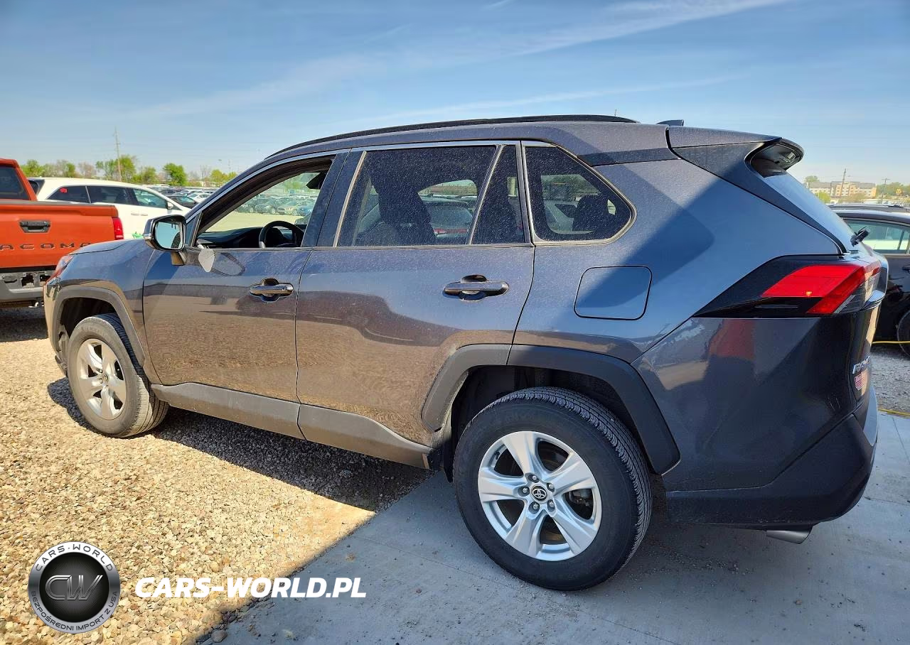 2021 Toyota Rav4 Xle VIN:2T3P1RFV4MW200951 - 2