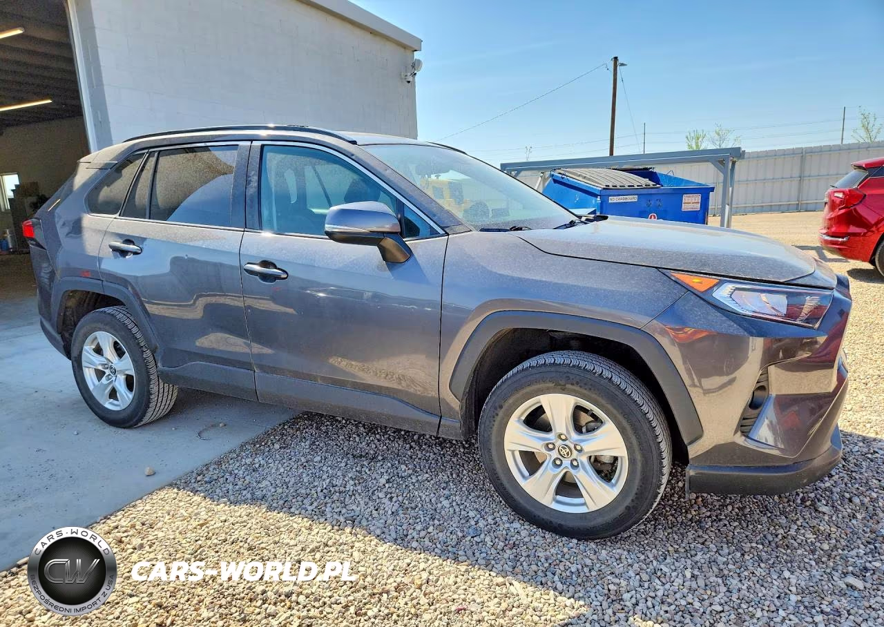 2021 Toyota Rav4 Xle VIN:2T3P1RFV4MW200951 - 4