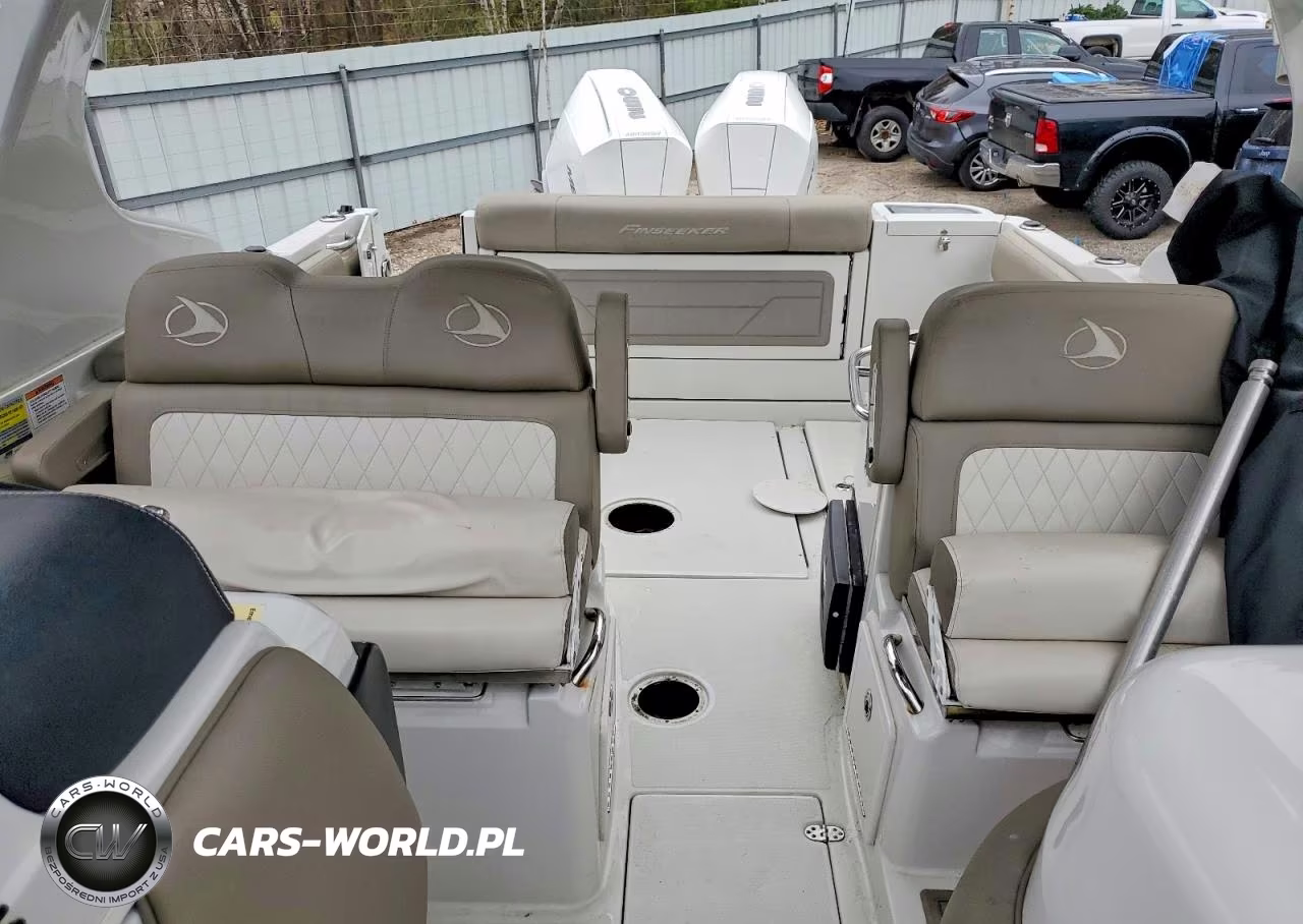 2024 Crown Boat VIN:K1S89383F324 - 6