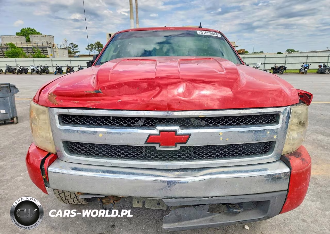 2008 Chevrolet Silverado C1500 VIN:2GCEC19J181279246 - 5