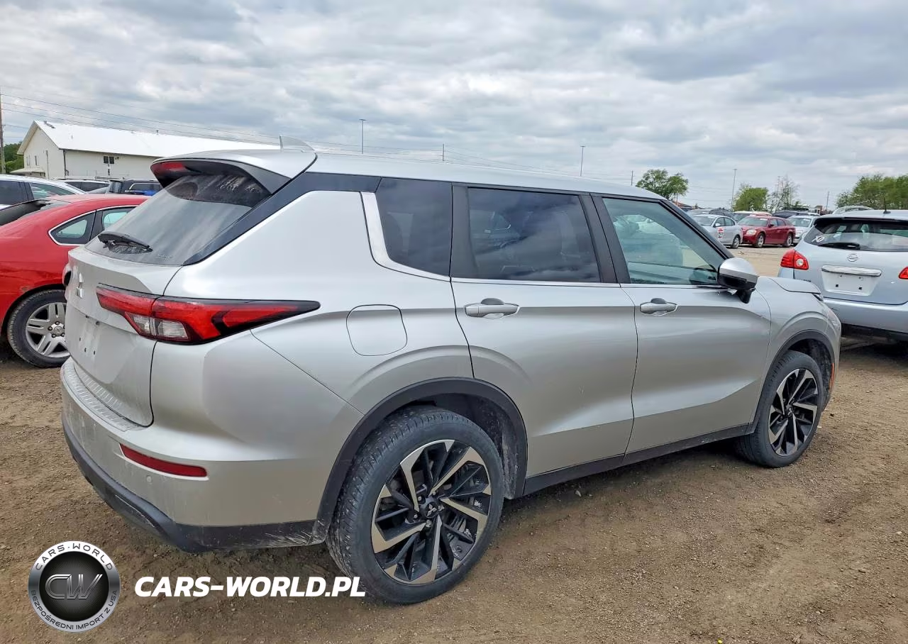 2022 Mitsubishi Outlander Es VIN:JA4J4TA8XNZ064381 - 3