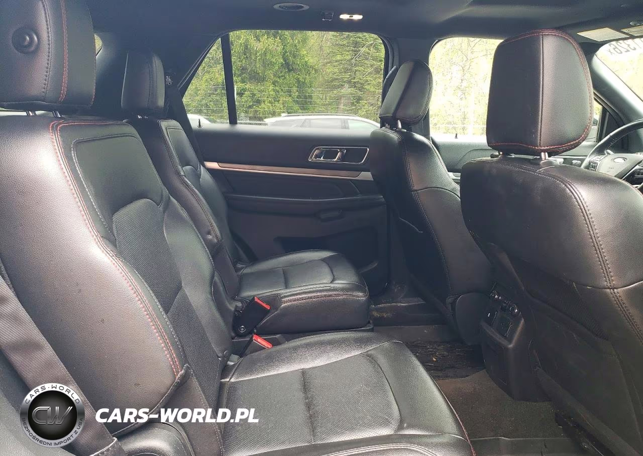 2018 Ford Explorer Sport VIN:1FM5K8GT3JGB87611 - 11