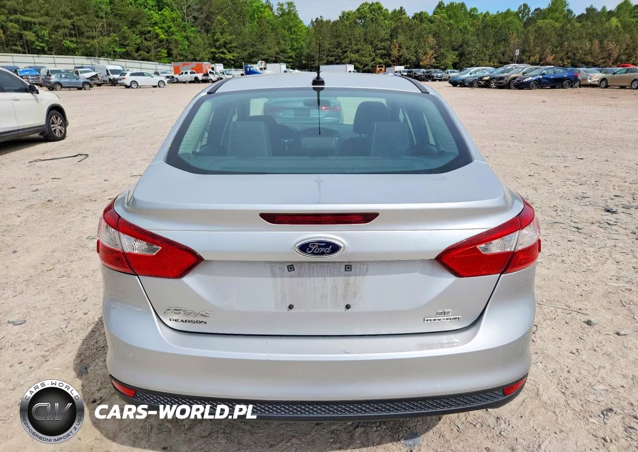 2014 Ford Focus Se VIN:1FADP3F29EL414686 - 6