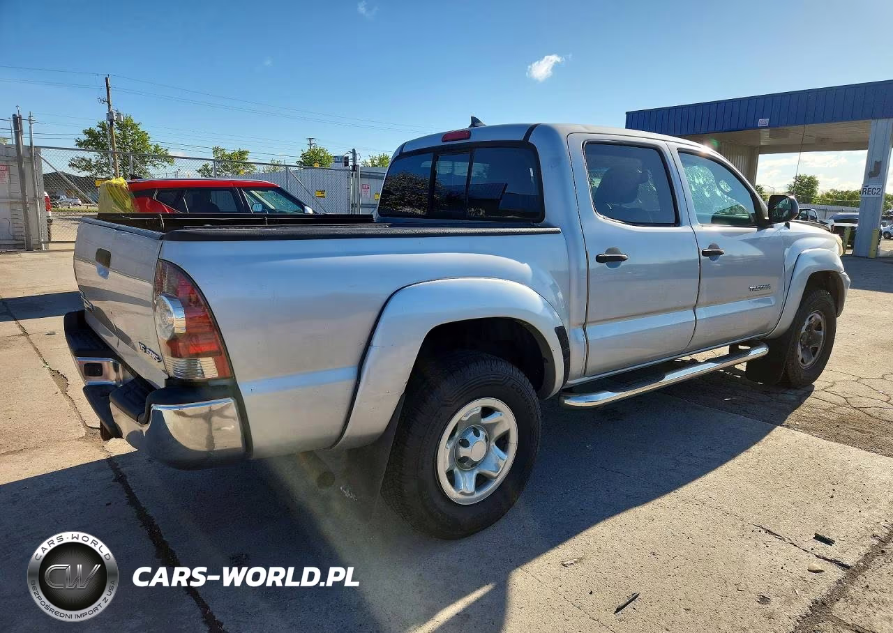 2012 Toyota Tacoma Double Cab VIN:3TMLU4EN7CM090598 - 3