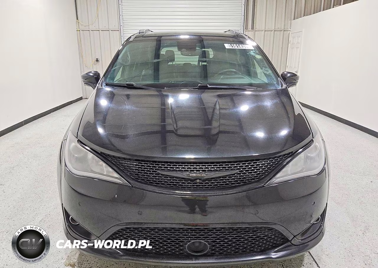 2020 Chrysler Pacifica Limited VIN:2C4RC1GGXLR246362 - 5