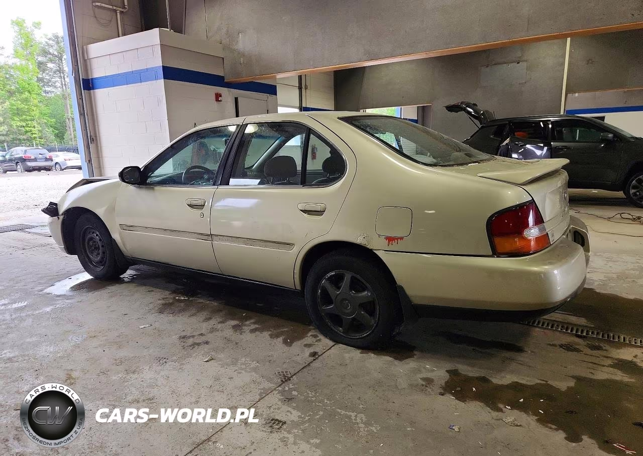 1999 Nissan Altima Xe VIN:1N4DL01D5XC266445 - 2
