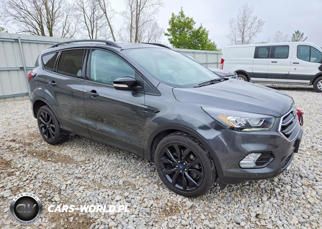 2019 Ford Escape Titanium VIN:1FMCU9J98KUC39225 - 4