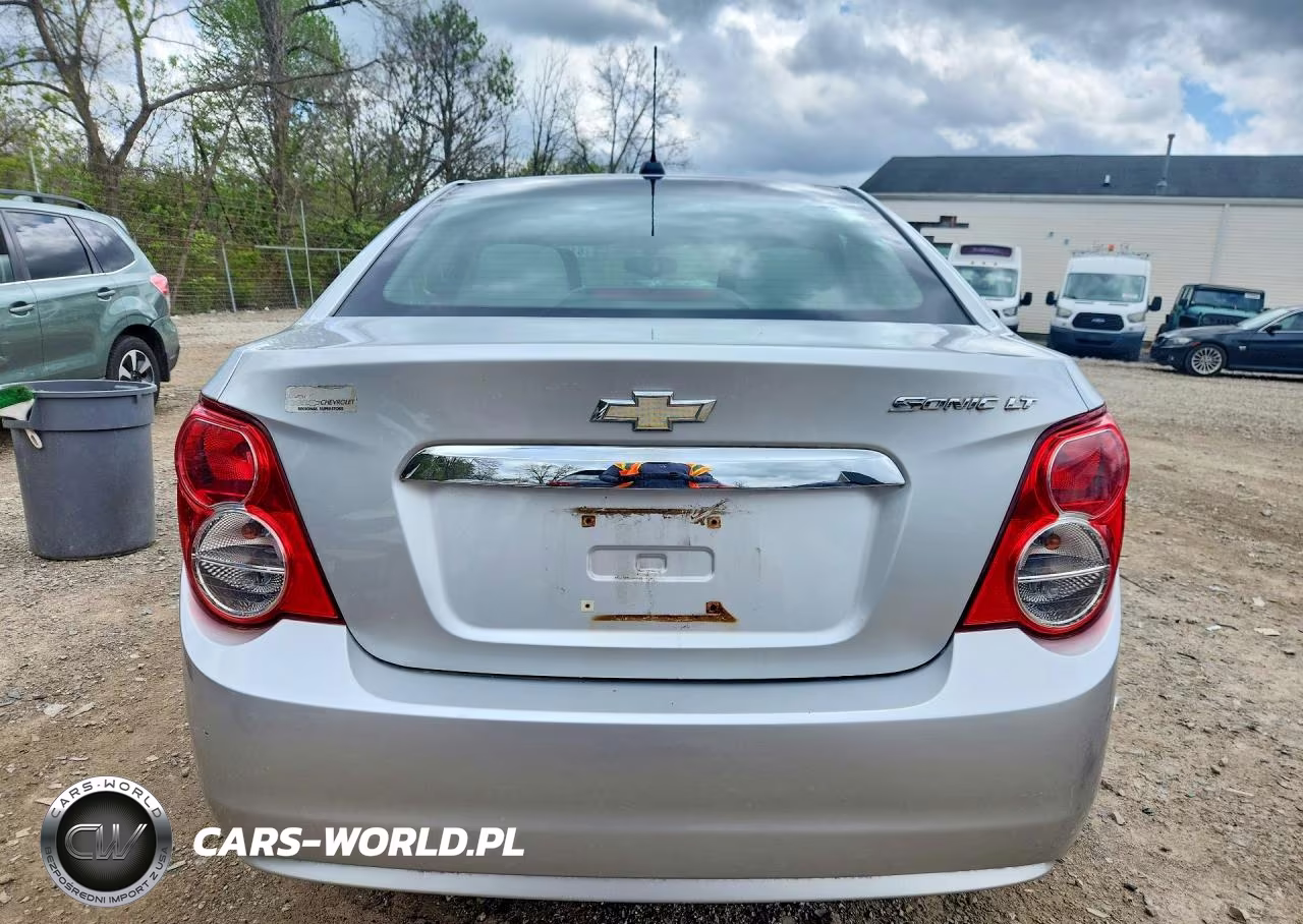 2015 Chevrolet Sonic Lt VIN:1G1JC5SG5F4203351 - 6