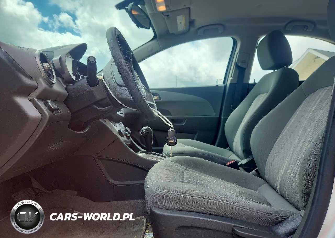 2015 Chevrolet Sonic Lt VIN:1G1JC5SG5F4203351 - 7