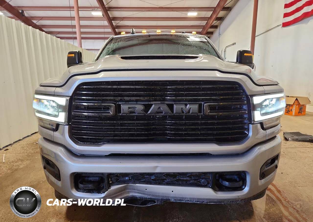 2023 Ram 2500 Laramie VIN:3C6UR5FJXPG592315 - 5