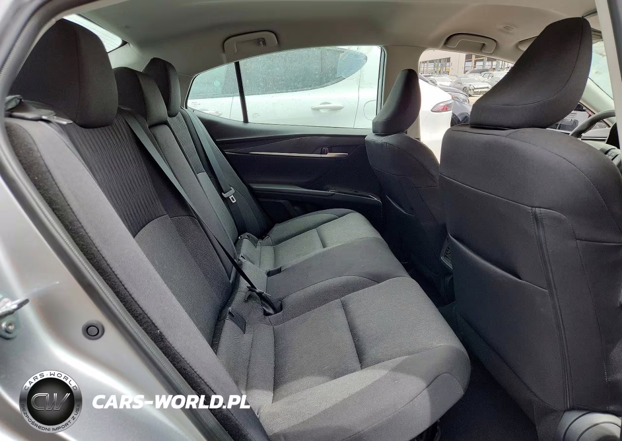 2025 Toyota Camry Le VIN:4T1DAACK6SU574076 - 10