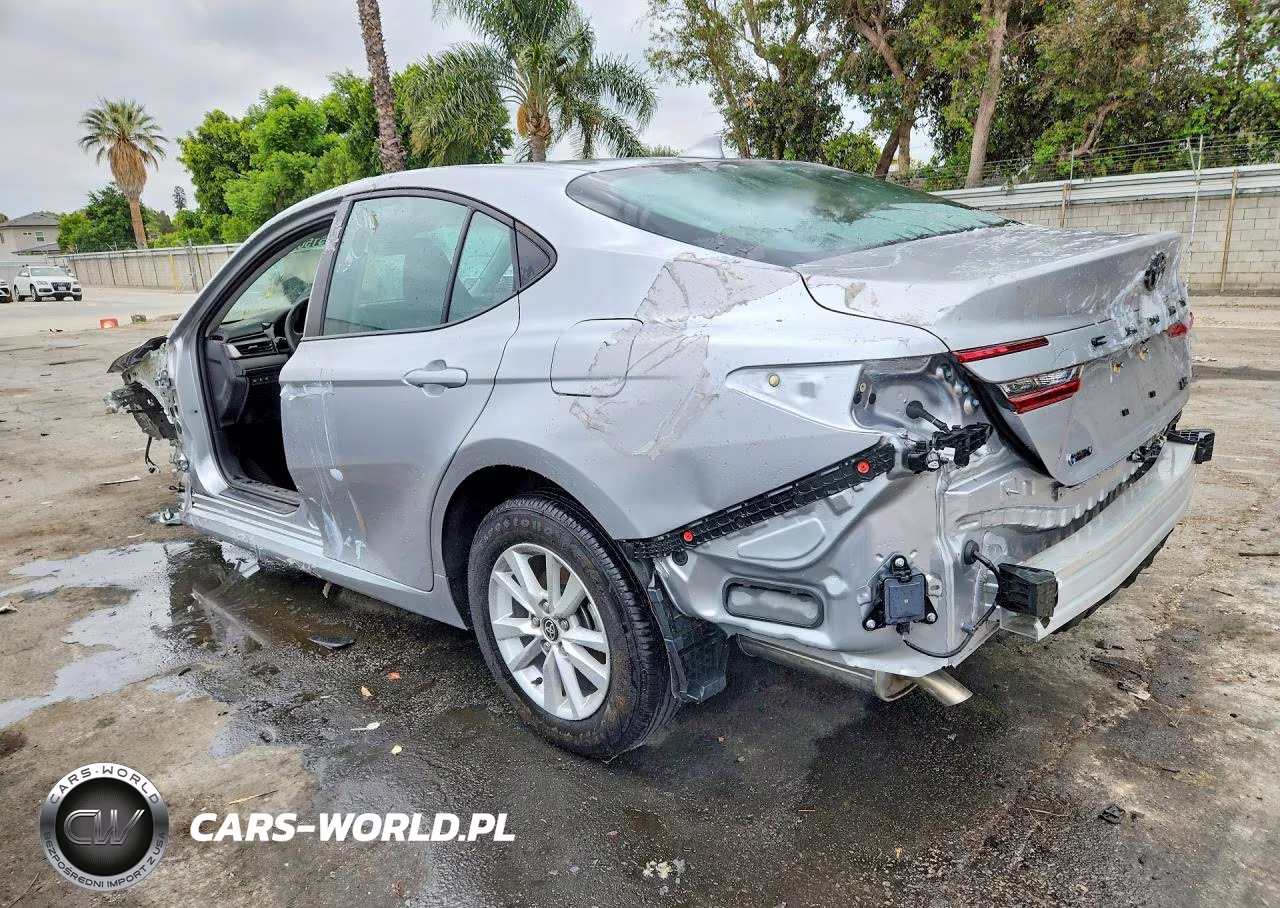 2025 Toyota Camry Le VIN:4T1DAACK6SU574076 - 2