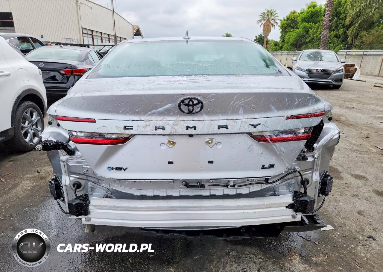 2025 Toyota Camry Le VIN:4T1DAACK6SU574076 - 6