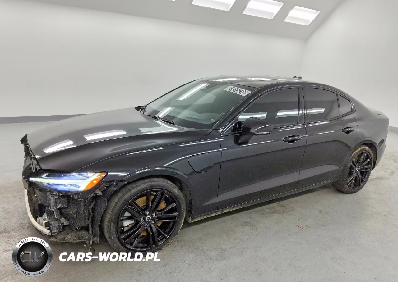 2025 Volvo S60 Ultra