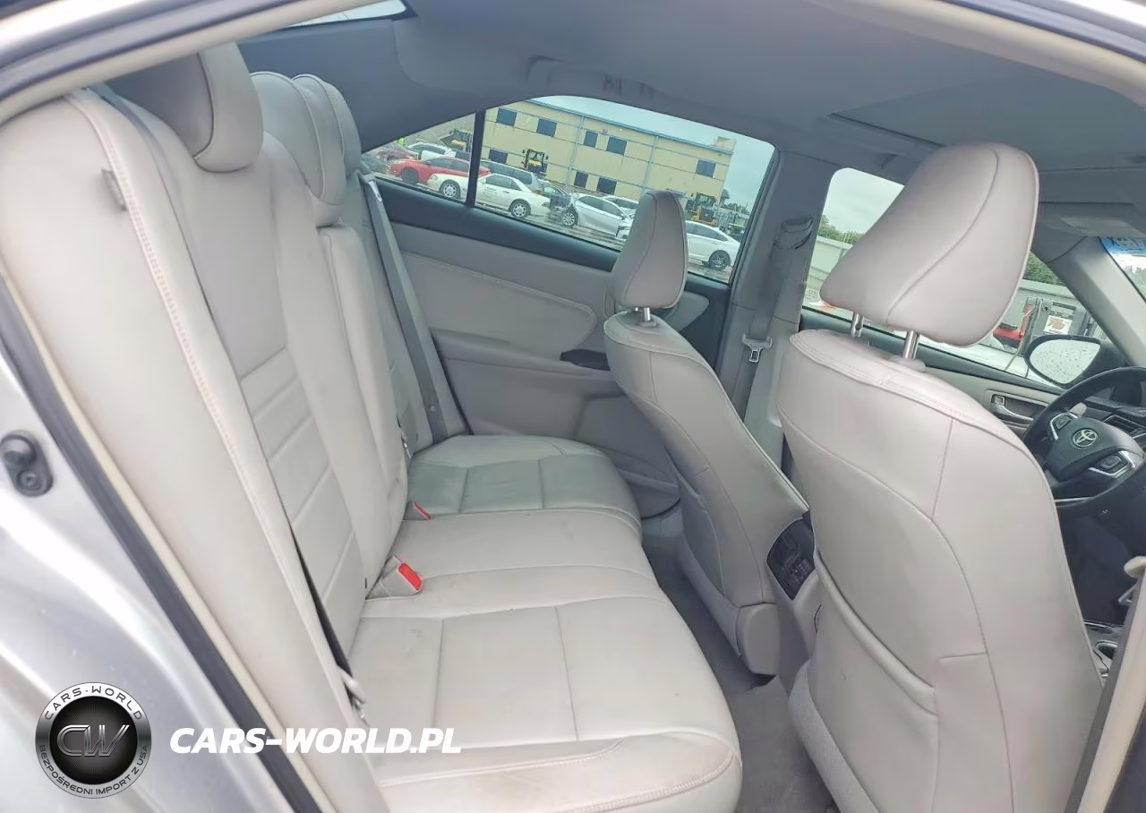 2015 Toyota Camry Xle V6 VIN:4T1BK1FK4FU557721 - 10