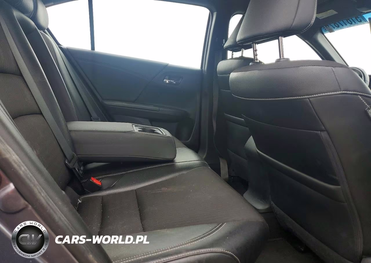 2016 Honda Accord Sport VIN:1HGCR2F51GA076690 - 10