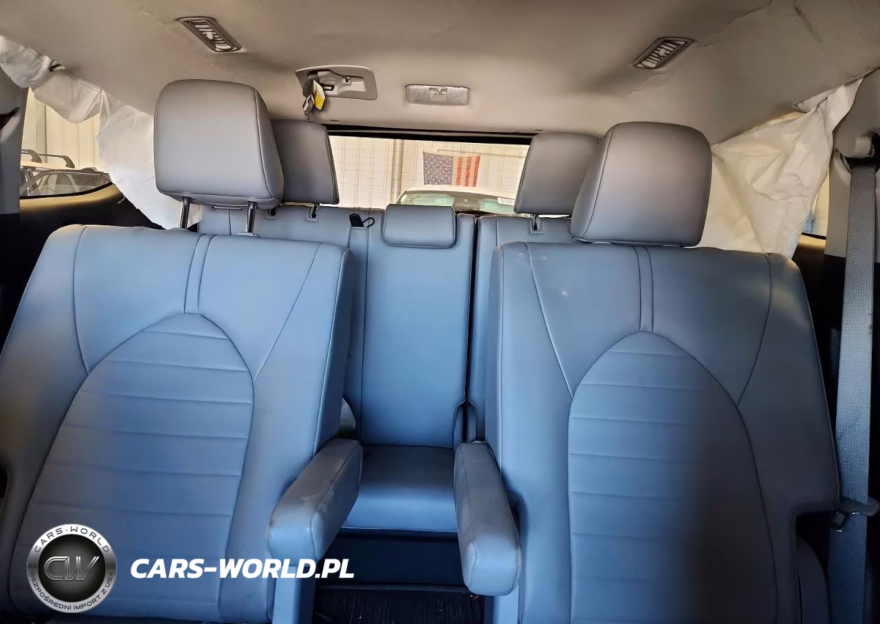 2023 Toyota Highlander Xle VIN:5TDKDRBH6PS527228 - 10