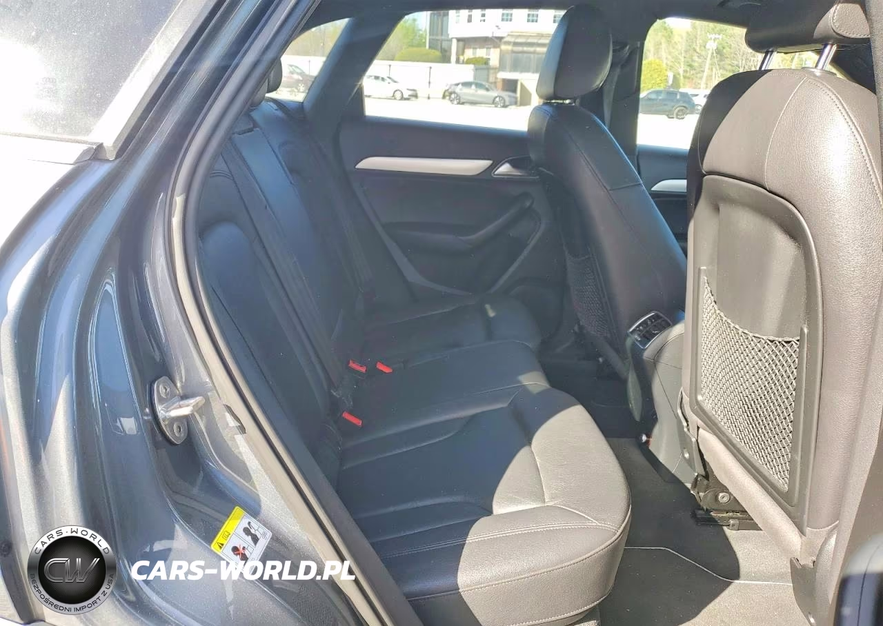 2015 Audi Q3 Premium Plus VIN:WA1EFCFS6FR013039 - 10