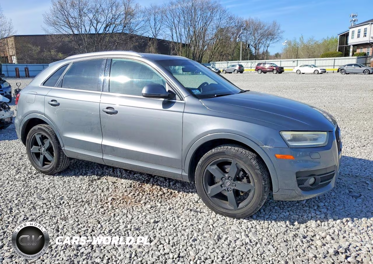 2015 Audi Q3 Premium Plus VIN:WA1EFCFS6FR013039 - 4