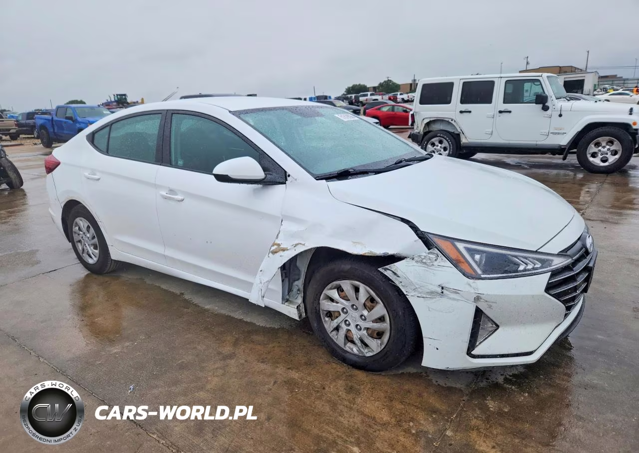 2019 Hyundai Elantra Se VIN:5NPD74LF7KH495856 - 4
