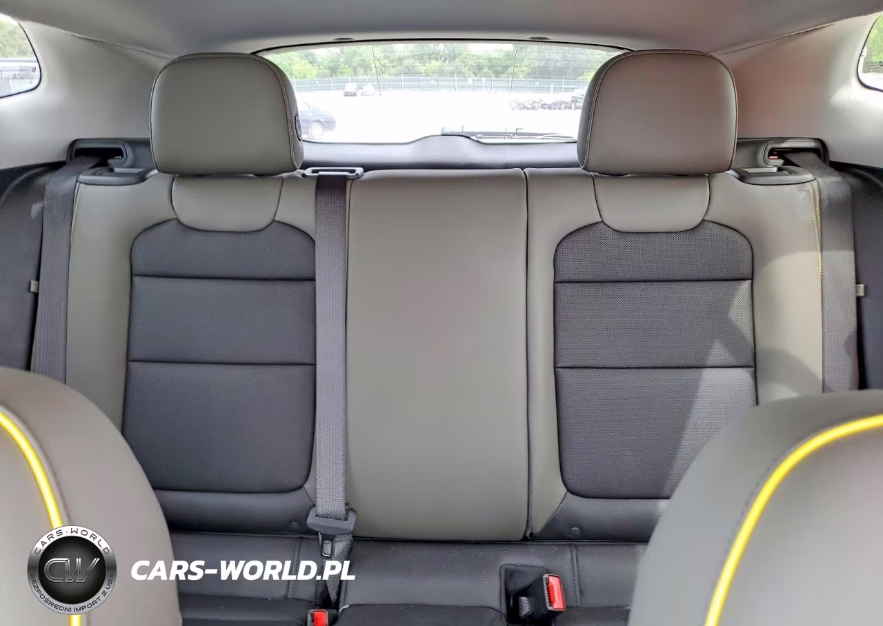 2025 Chevrolet Trax Activ VIN:KL77LKEP7SC329560 - 10