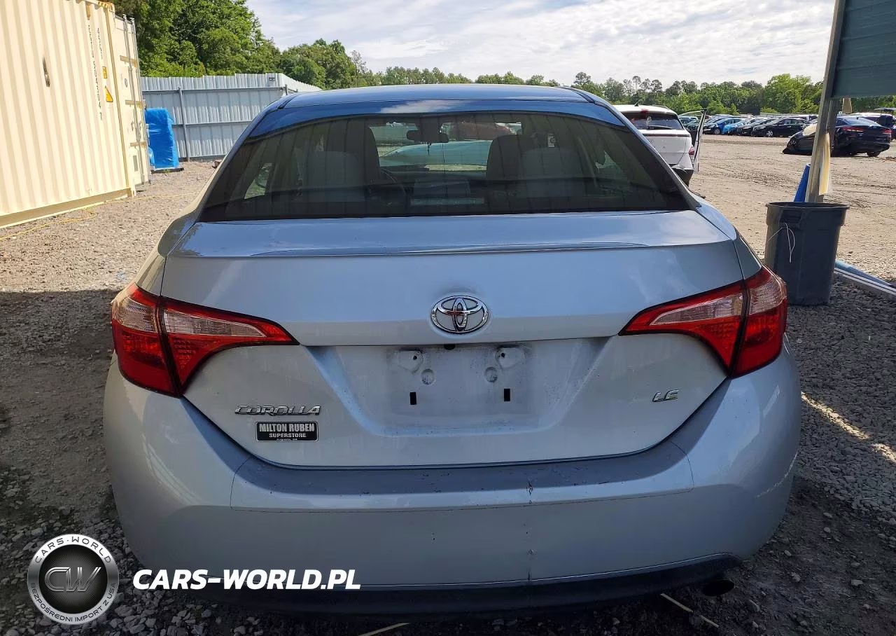 2018 Toyota Corolla VIN:5YFBURHE0JP812343 - 6