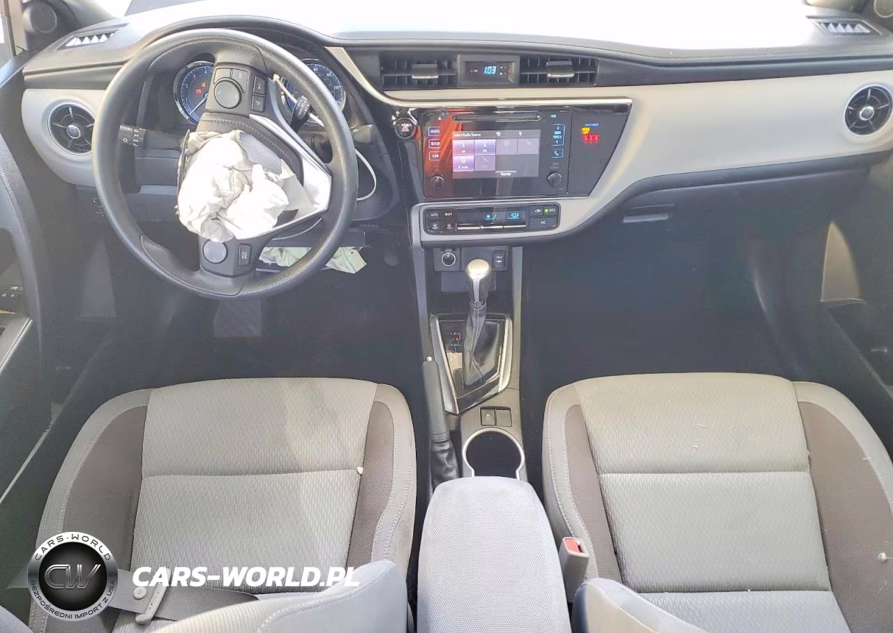 2018 Toyota Corolla VIN:5YFBURHE0JP812343 - 8