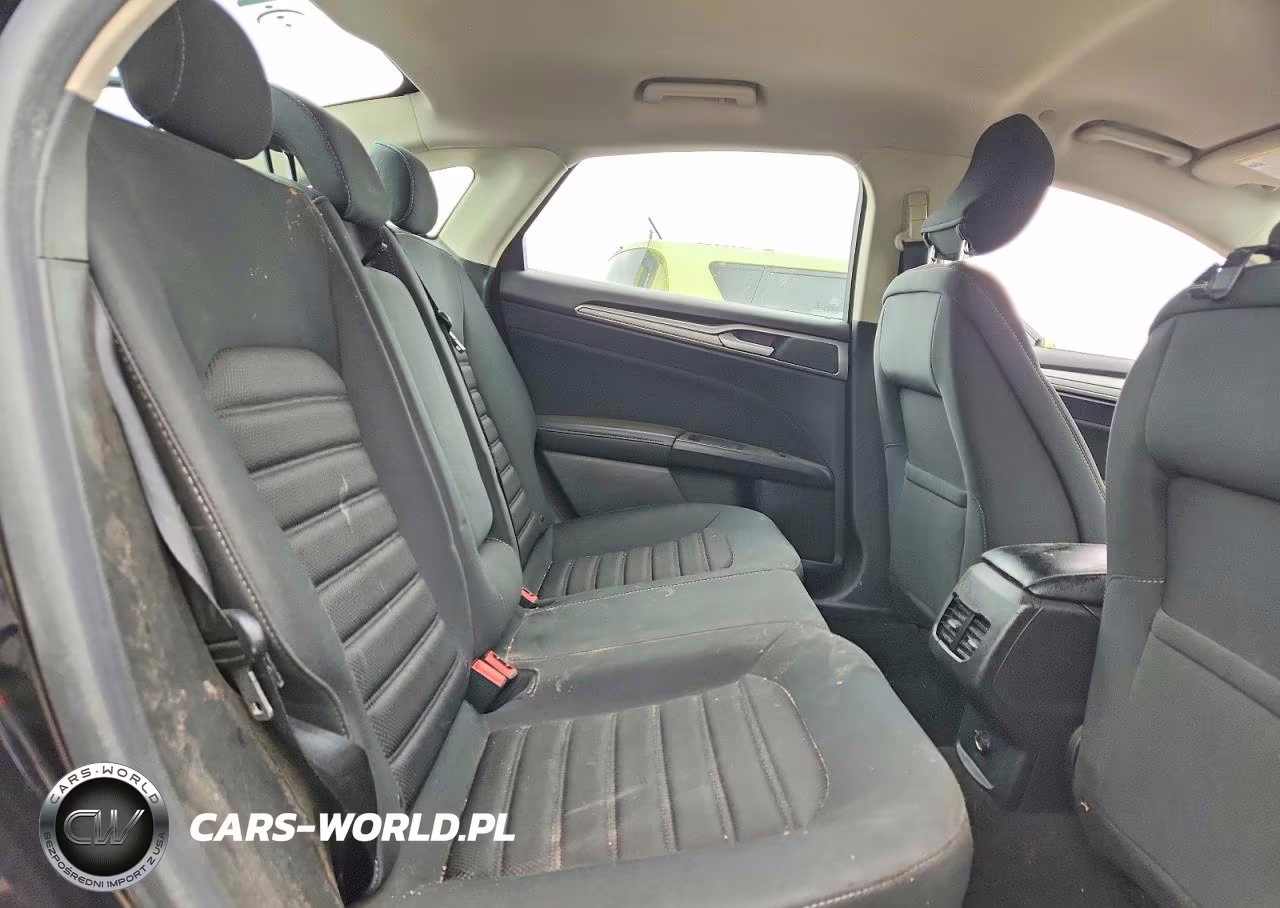 2019 Ford Fusion Se VIN:3FA6P0LU7KR168294 - 10