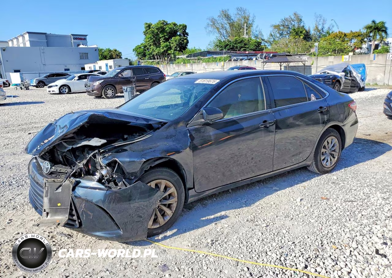 2015 Toyota Camry Le