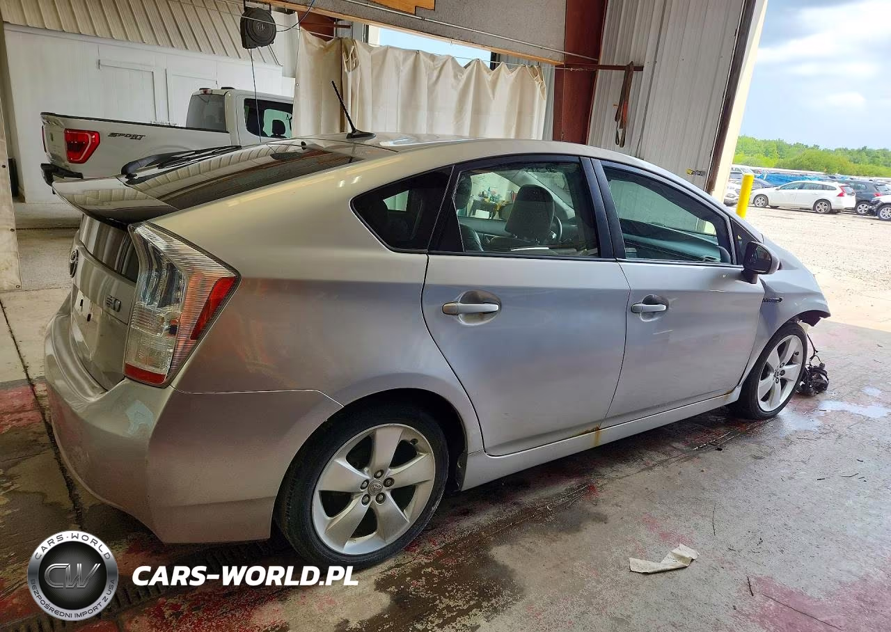2010 Toyota Prius VIN:JTDKN3DU0A0128717 - 3