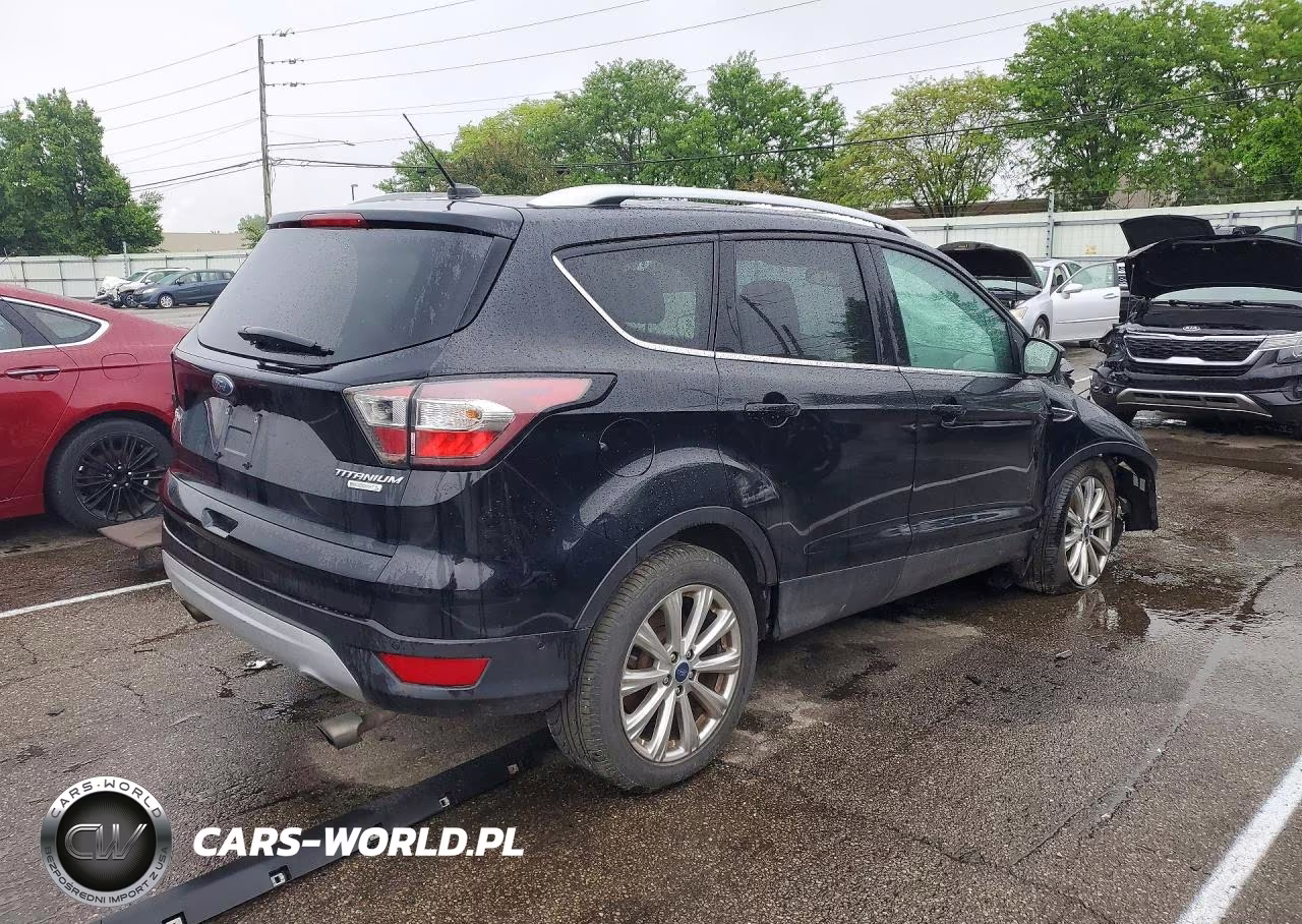 2017 Ford Escape Titanium VIN:1FMCU0JD1HUA31826 - 3