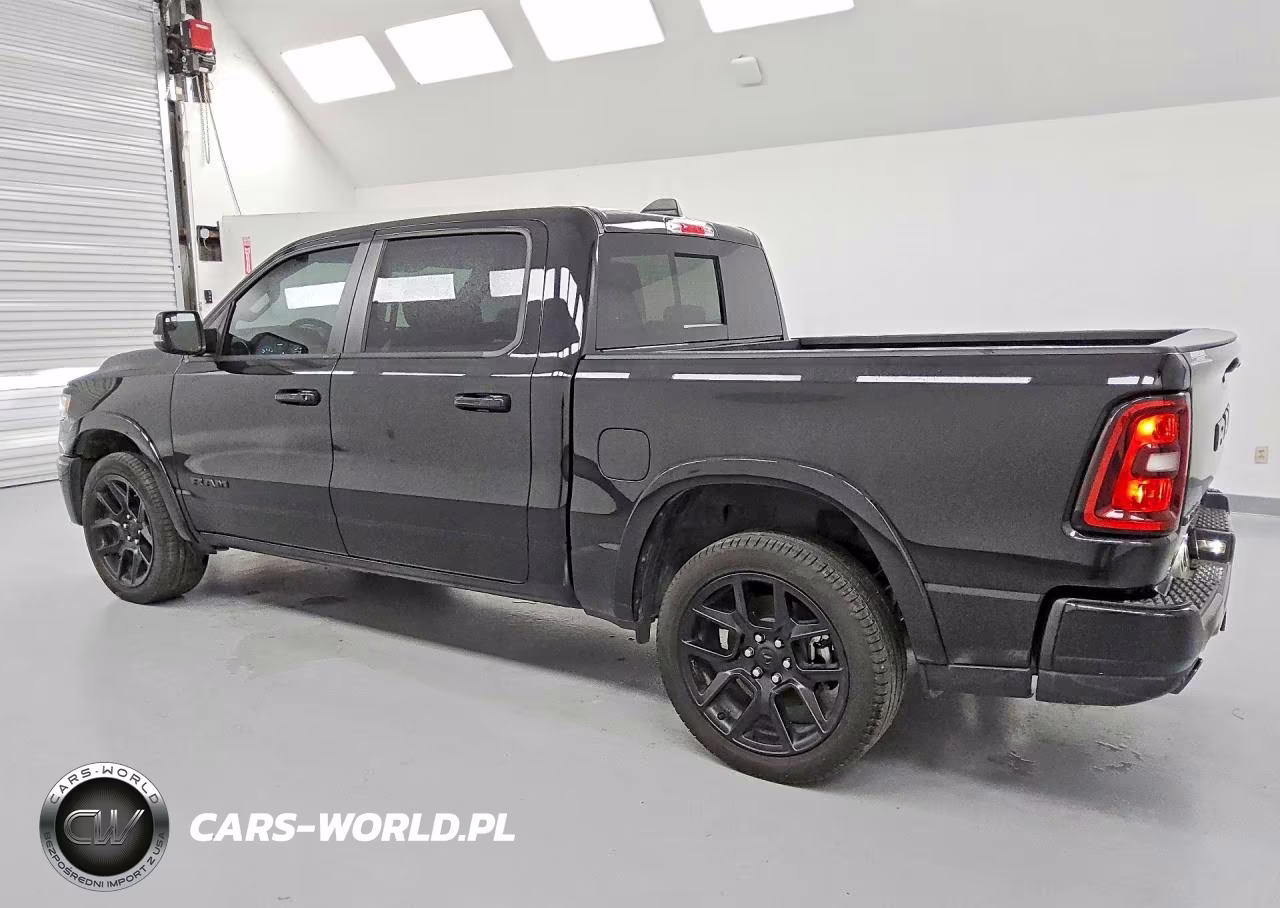 2025 Ram 1500 Laramie VIN:1C6SRFJPXSN766134 - 2