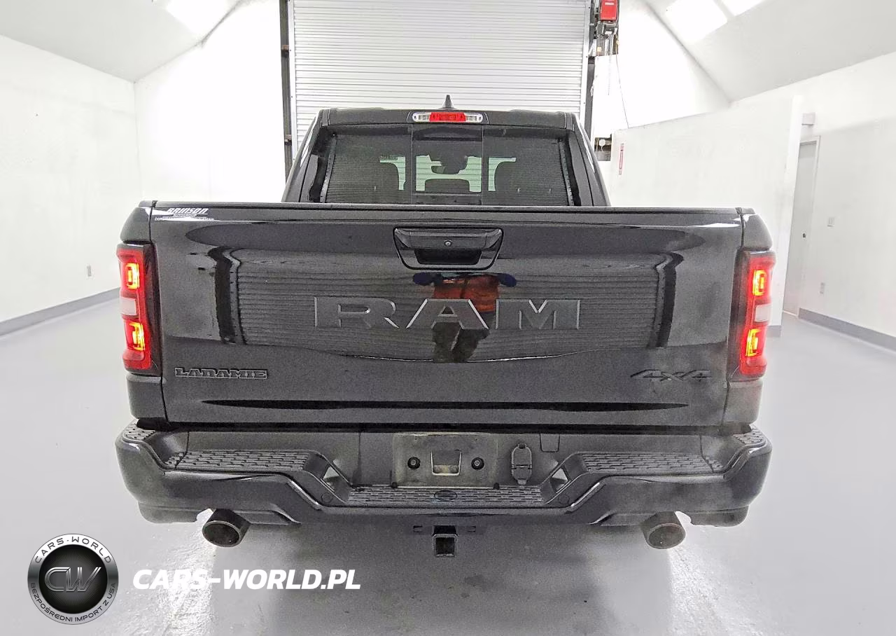 2025 Ram 1500 Laramie VIN:1C6SRFJPXSN766134 - 6