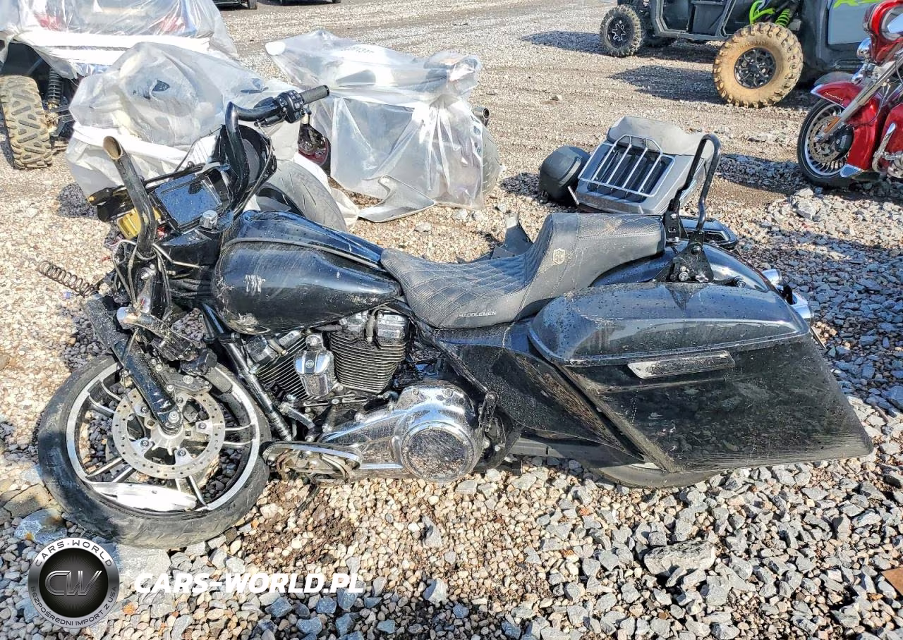 2017 Harley-Davidson Flhxs Street Glide Special VIN:1HD1KRC17HB603081 - 3