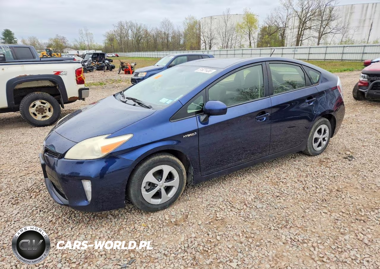 2014 Toyota Prius Two