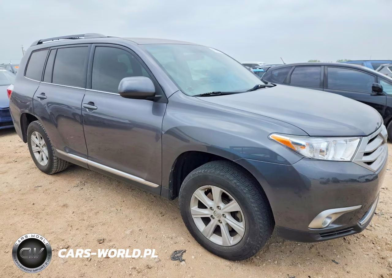 2013 Toyota Highlander Plus VIN:5TDZK3EH8DS132458 - 4