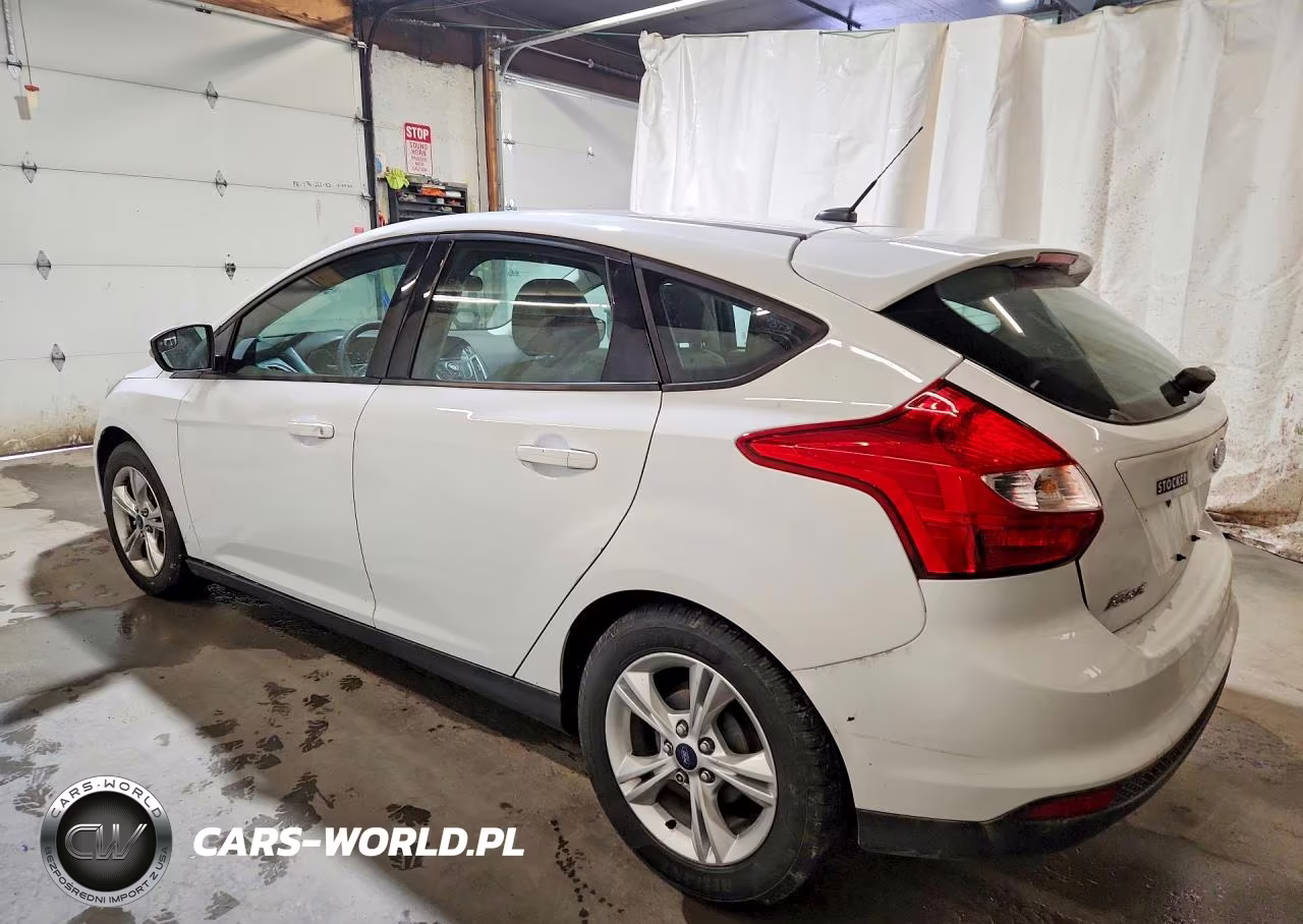 2014 Ford Focus Se VIN:1FADP3K28EL262437 - 2